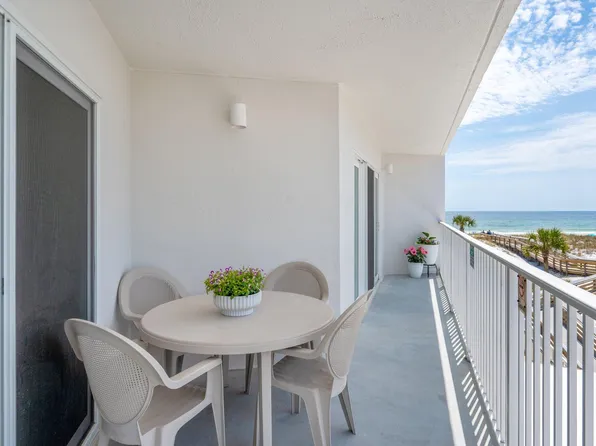 895 Santa Rosa Blvd APT 302, Fort Walton Beach, FL 32548