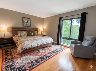 110 Roberts Ln APT 401, Alexandria, VA 22314