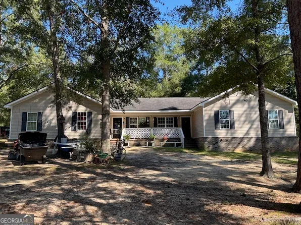 3335 Parker Estates Dr, Millen, GA 30442
