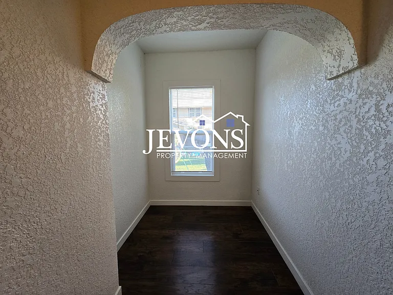307 N 7th St #4 — Photo 7