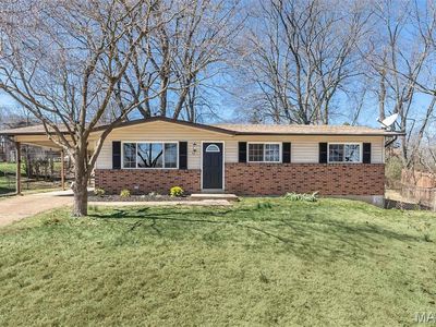 27 Lennox Ter, Maryland Heights, MO, 63043