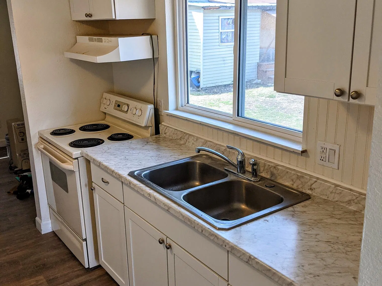 817 E Denver St — Photo 3