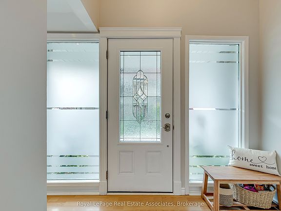 3rd image of 2929 Arvida Cir