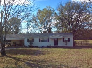 322 S Skaggs Rd, Clarksville, AR 72830