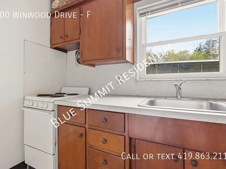 100 Winwood Dr #F — Photo 7