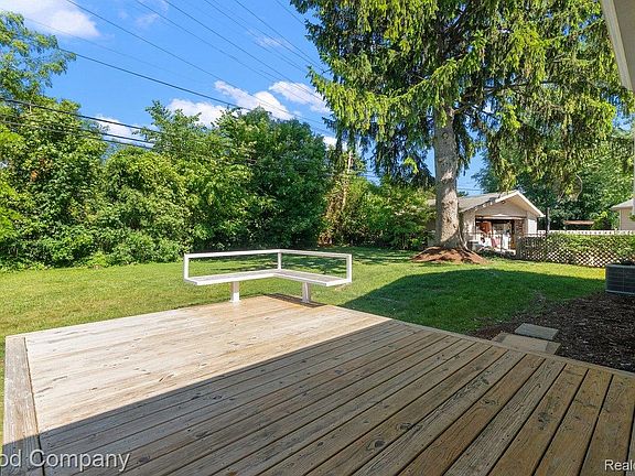 4th image of 3026 Linwood Ct