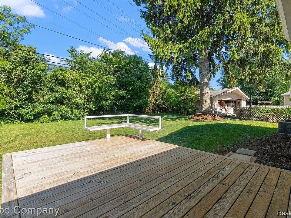 3026 Linwood Ct, photo 3