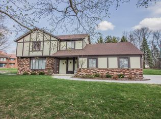 16850 Pepper Ln, Brookfield, WI 53005