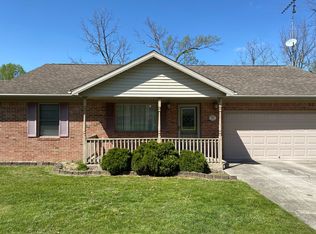 208 Orchard St, Waynetown, IN 47990