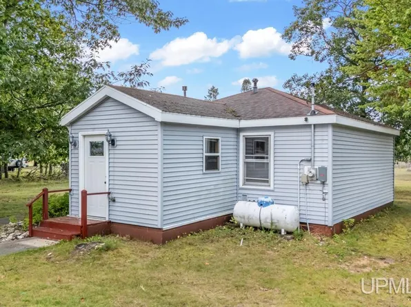 8391 U6 Ln, Rapid River, MI 49878
