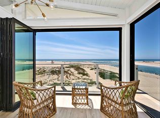 7406 W Oceanfront APT B, Newport Beach, CA 92663