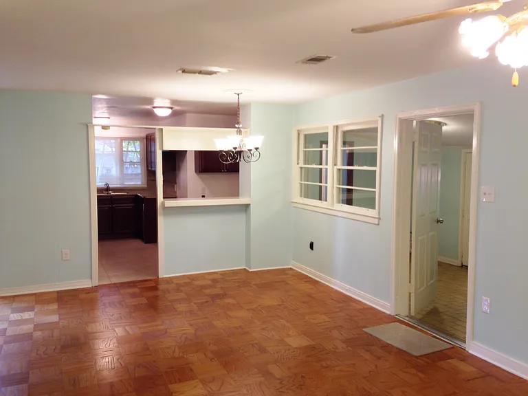 343 S Fairfax Dr — Photo 17