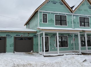 2823 Foxglove Ln, Kentwood, MI 49512