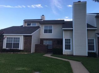 852 Creekside Dr, Lewisville, TX 75067