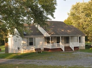 92 River Bend Rd, Kearneysville, WV 25430