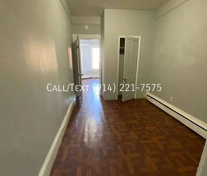 164 Waverly St — Photo 5