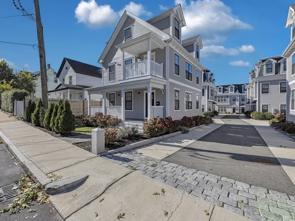 36 Temple St #34, Mattapan, MA 02126