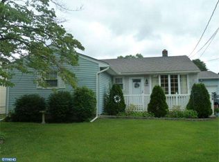 238 Lowell Ave, Mount Ephraim, NJ 08059