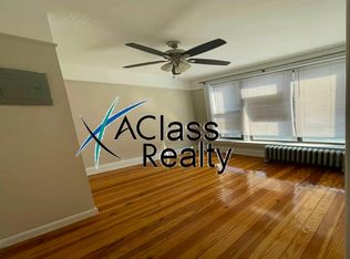 35-13 Broadway #B, Astoria, NY 11106
