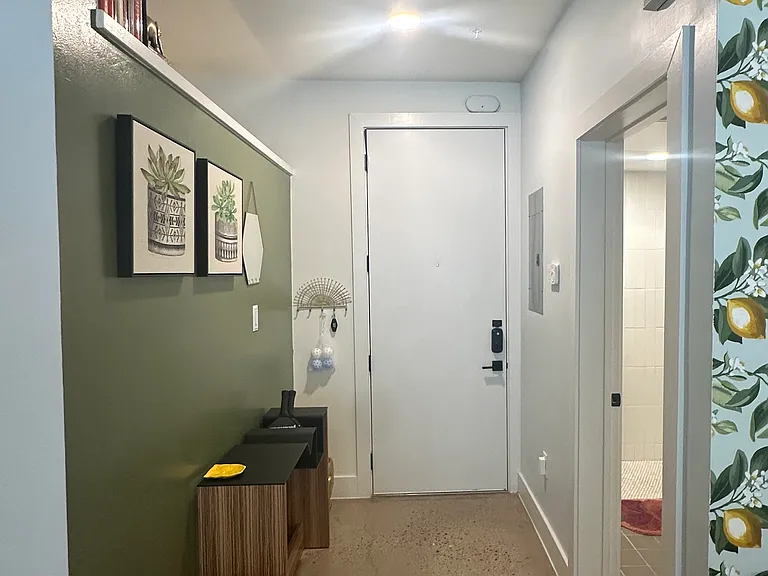 2906 S 1st St #101 — Photo 10