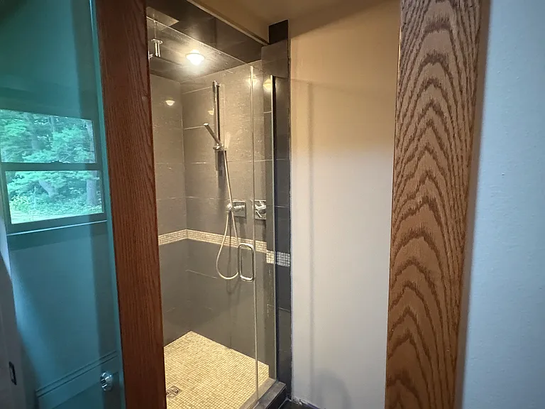 916 W Dean Ave — Photo 14