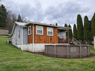 49 Durham Ln, Morgantown, WV 26508