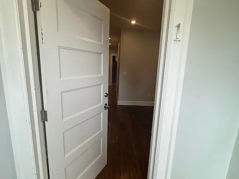 729 E Hunter Ave — Photo 10