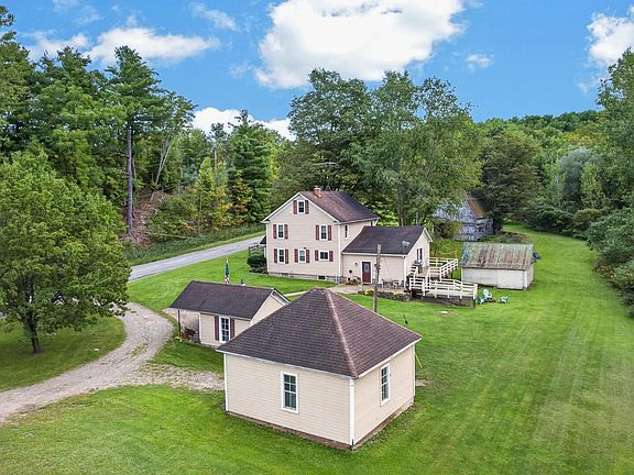 2nd image of 11036 Snyder Rd