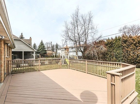 4th image of 104 Claria Dr