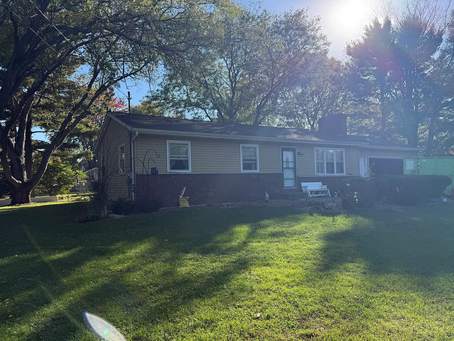 3 bed, 1092 sqft, $2,000 — Photo 2