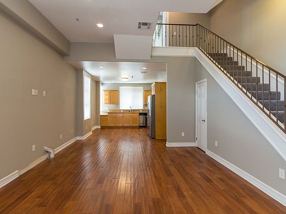 3rd image of 5237 N Willow Crest Ave #101