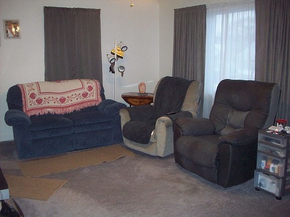 5th image of 151 Parkview Dr
