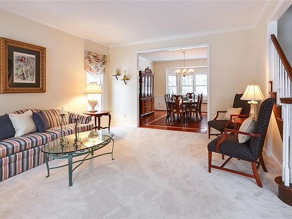 5th image of 162 E Pinelake Ct