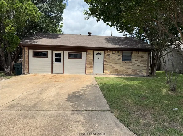 814 Yegua St, Bryan, TX 77801