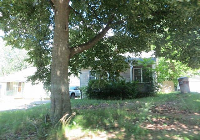 1st image of 917 Seymour Ave