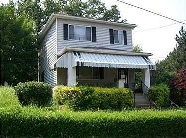 2nd image of 604 Montview St