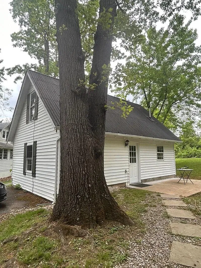 3340 Yellow Sulphur Rd — Photo 2