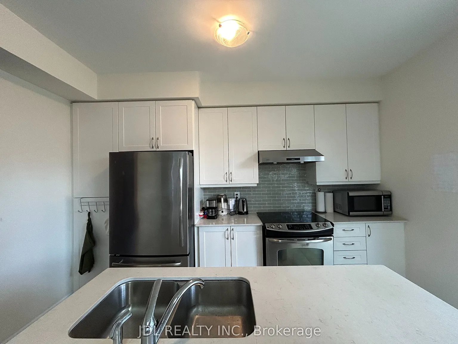1 bed, $1,389 — Photo 3