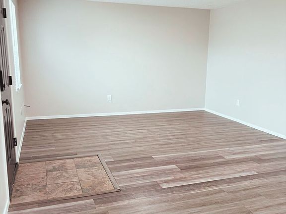 3rd image of 4813 Samantha Ave #4817