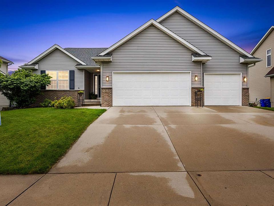 1st image of 1375 Deerfield Dr