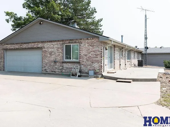 8401 W Van Dorn St, Lincoln, NE 68532