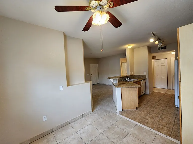 1050 E Cactus Ave #1029 — Photo 9