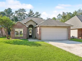 38221 Shelby Dr, Denham Springs, LA 70706