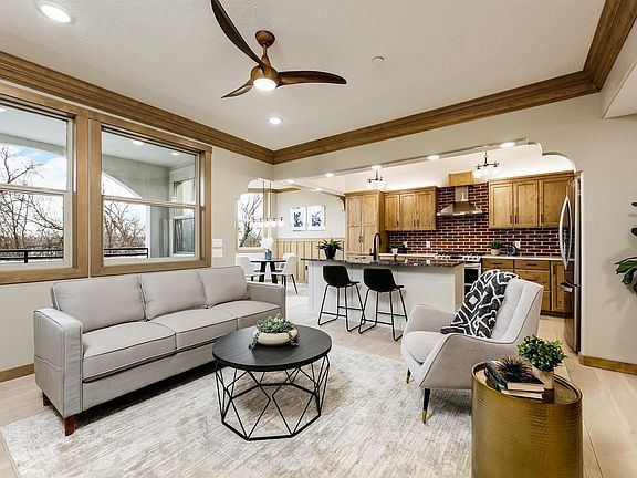 4th image of 79 W Aikens St #203