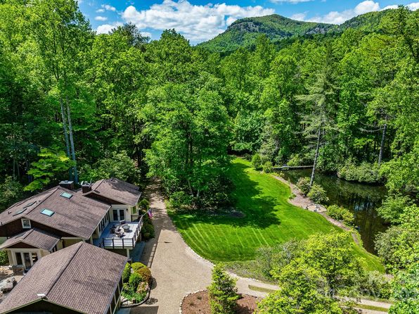 1213 Bull Pen Rd, Cashiers, NC 28717