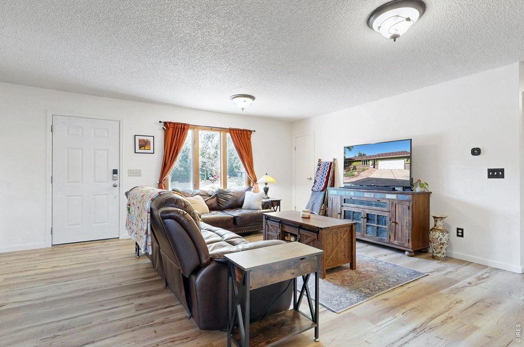 4101 Scilla Pl
