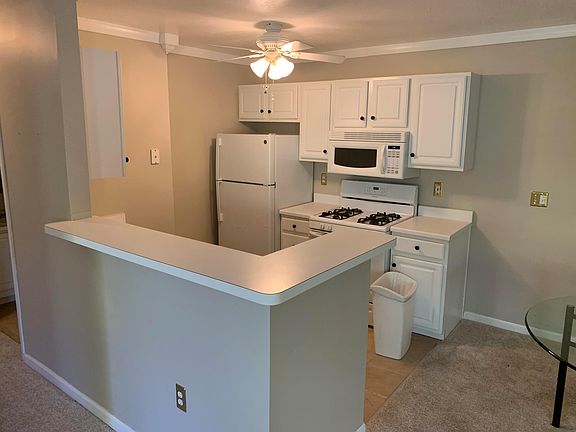 2nd image of 2446 Crystal Springs Dr