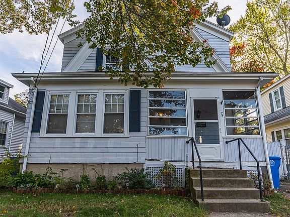 3rd image of 74 Westwood Ave