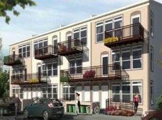 216 Beach 100 St, Rockaway Park, NY 11694