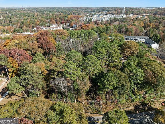 5th image of 4014 Washington Rd